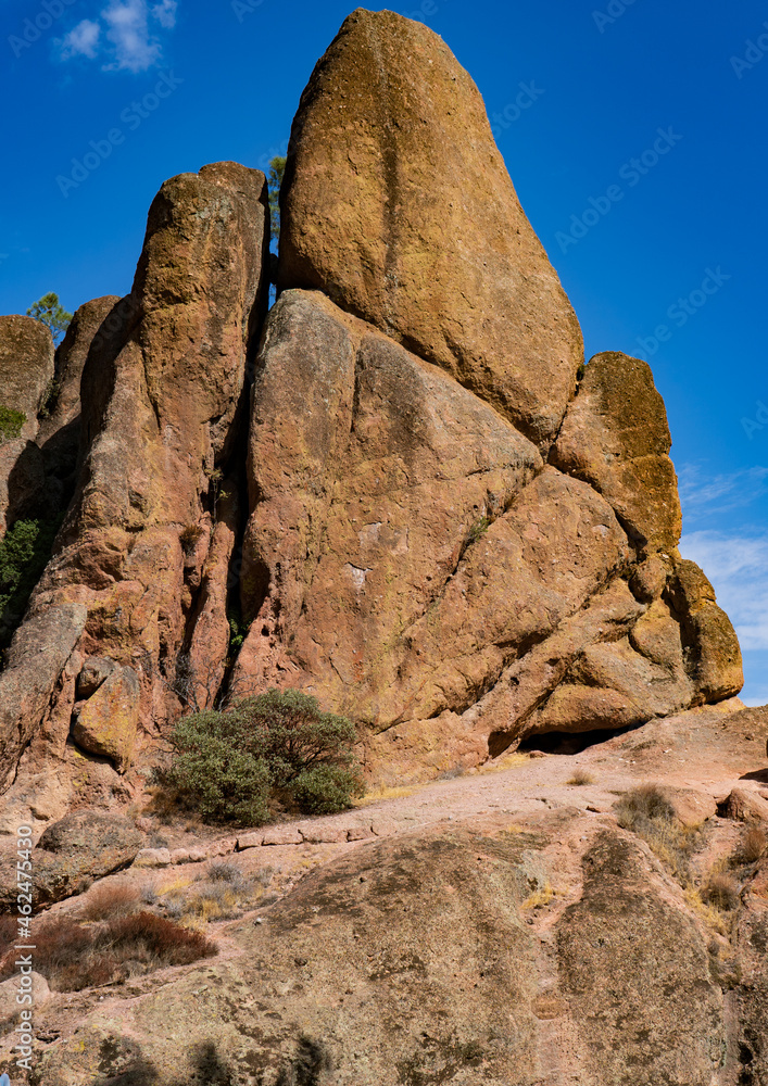 Pinnacles National Park, summer hike, beautiful rocks and landscape views of the valley