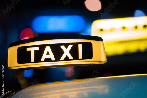 Taxi Schild