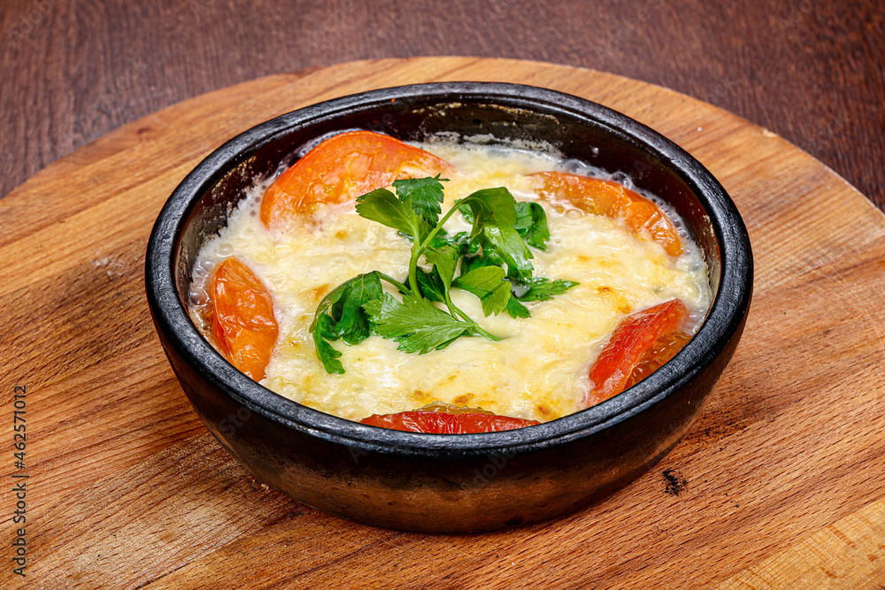 Baked cheese in the pot