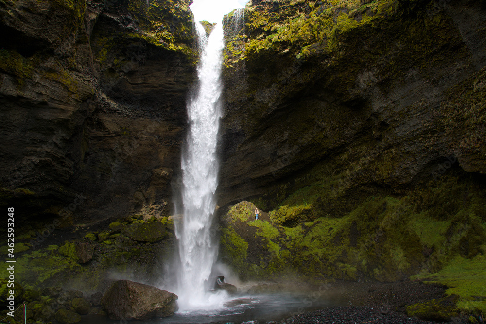 Fototapeta premium waterfall in the mountains
