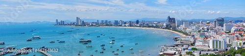 Panoramic view of the building cityscape, seascape and skyscrape in daytime in Pattaya, Thailand. © PRANGKUL