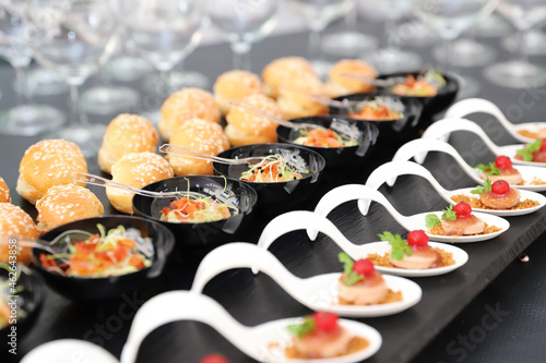 plat assiette mariage fête nourriture traiteur