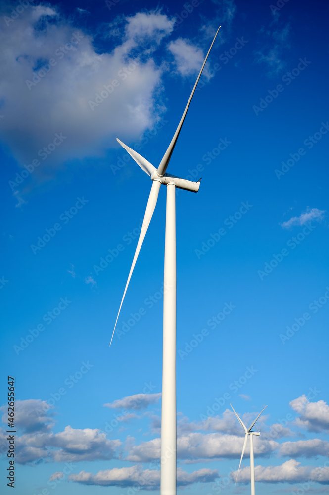 Fototapeta premium wind turbine and sky