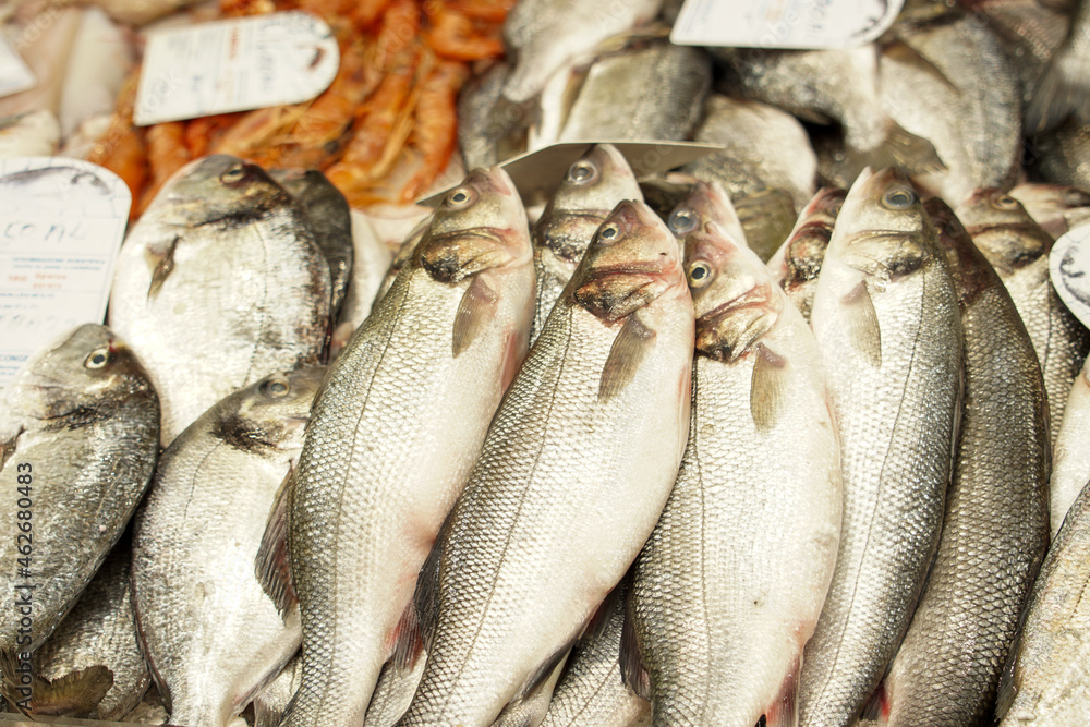 Obraz premium auf dem Fischmarkt