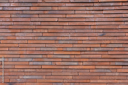 mur de brique orange rosatre