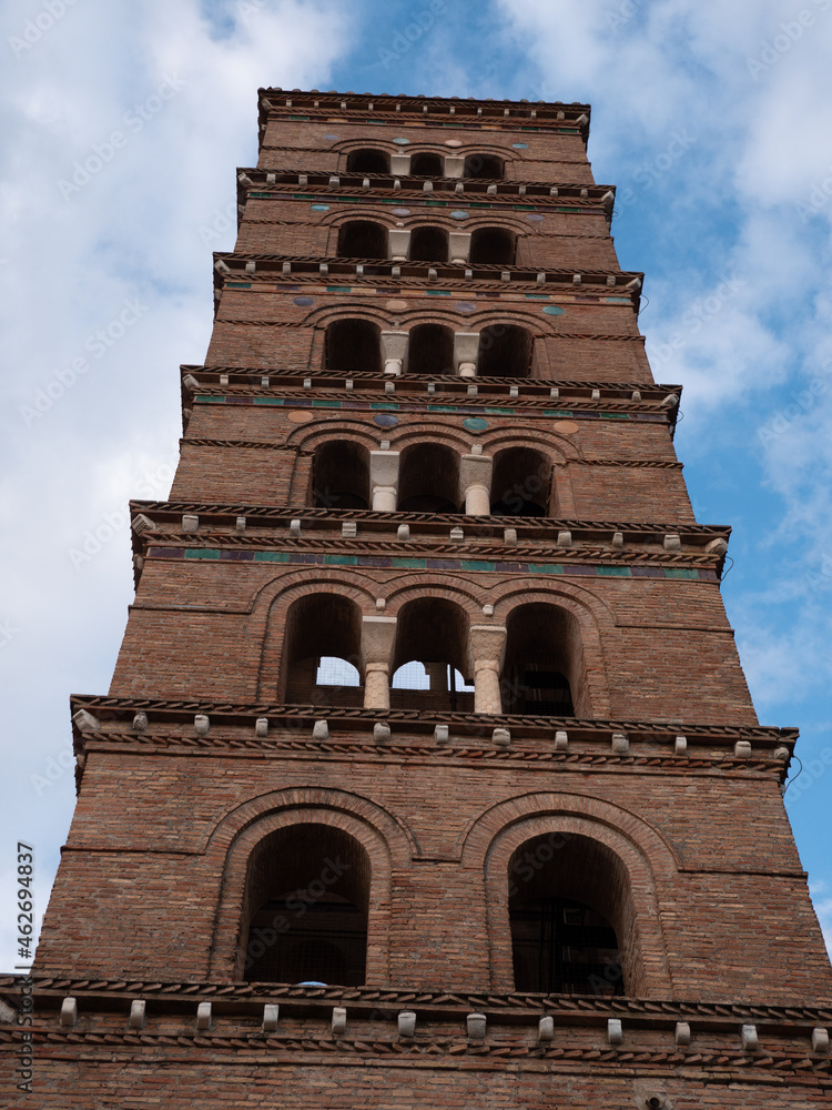 Fototapeta premium il campanile dell'abbazia di San Nilo, in Grottaferrata.