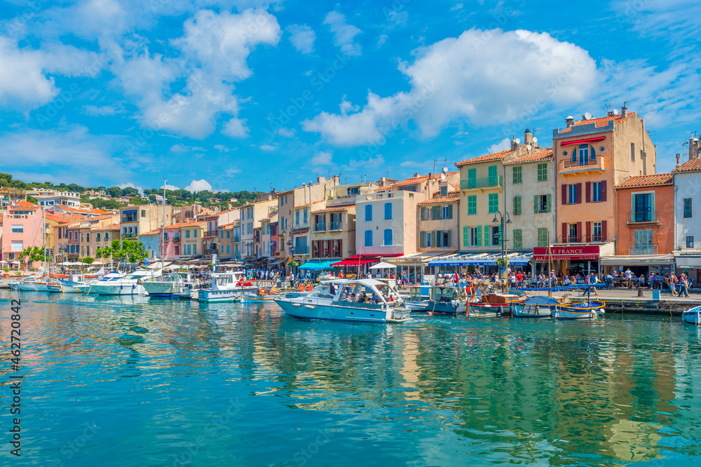 France, Provence-Alpes-Cote d'Azur, Bouches-du-Rhone, Cassis, Harbour France, Provence-Alpes-Cote d'Azur, Bouches-du-Rhone, Cassis, Harbour