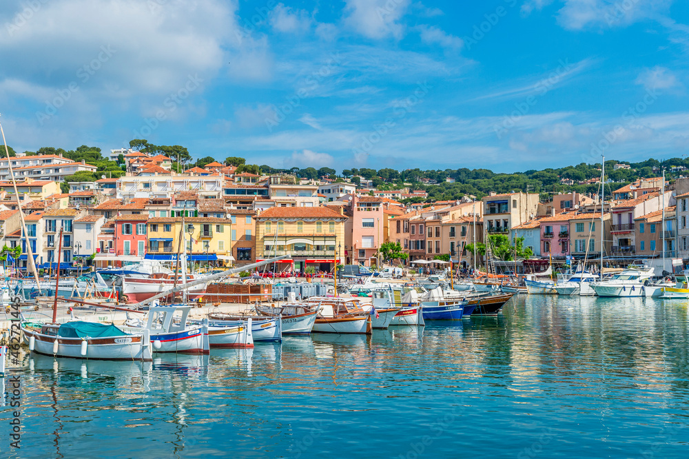 France, Provence-Alpes-Cote d'Azur, Bouches-du-Rhone, Cassis, Harbour France, Provence-Alpes-Cote d'Azur, Bouches-du-Rhone, Cassis, Harbour