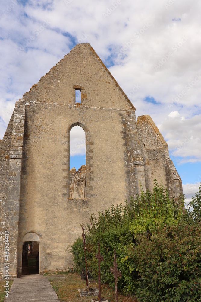 Centre - Loiret - Yèvre-le-Castel - Eglise Saint-Lubin façade Sud Centre - Loiret - Yèvre-le-Castel - Eglise Saint-Lubin façade Sud