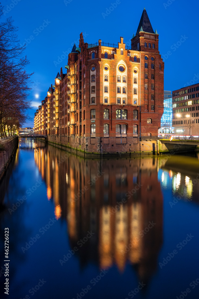 Germany, Hamburg, Hollandischbrookfleet canal at night Germany, Hamburg, Hollandischbrookfleet canal at night