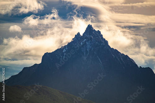 Patagonia mountain Wallpaper  © ManuelEspitia