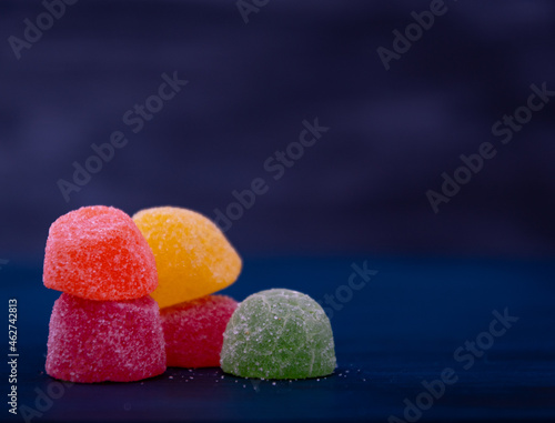 dulces de gomitas de varios sabores