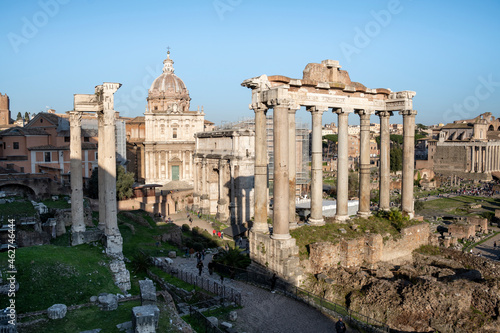 Italy, Rome, Roman Forum andÔøΩTemple of Vespasian and Titus