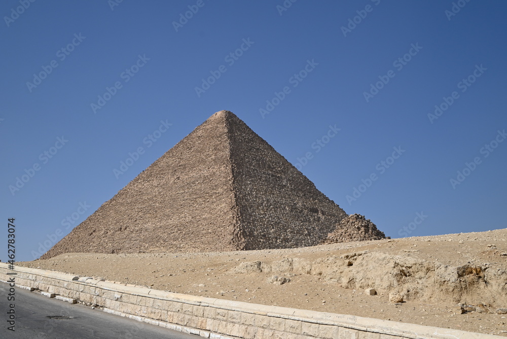 pyramids of giza pyramids of giza
