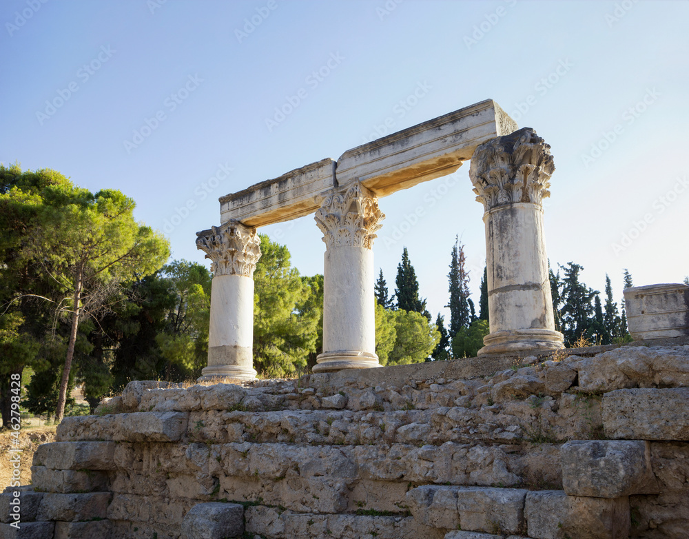 Temple E, Corinthian columns, Corinth, Greece Temple E, Corinthian columns, Corinth, Greece