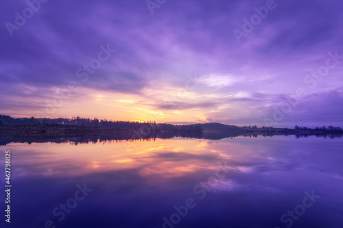 Wallpaper Mural United Kingdom, Scotland, Loch Rusky at sunrise Torontodigital.ca