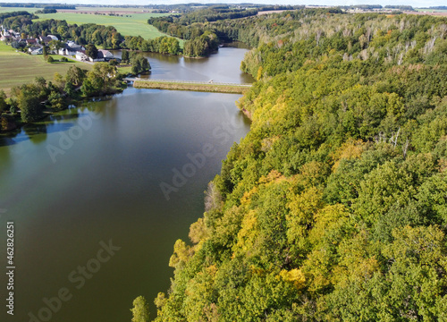 Koberbachtalsperre im Herbst in Sachsen