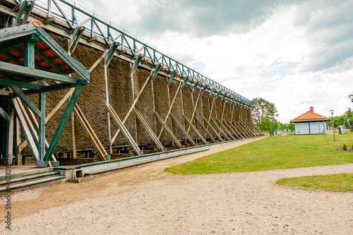 Fototapeta Naklejka Na Ścianę i Meble -  gołdap tężnie uzdrowisko sanatorium solanka zdrowie 