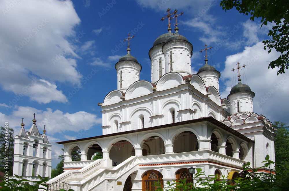Fototapeta premium GOLITSYNO, RUSSIA - May, 2021: The estate of the Golitsyns 