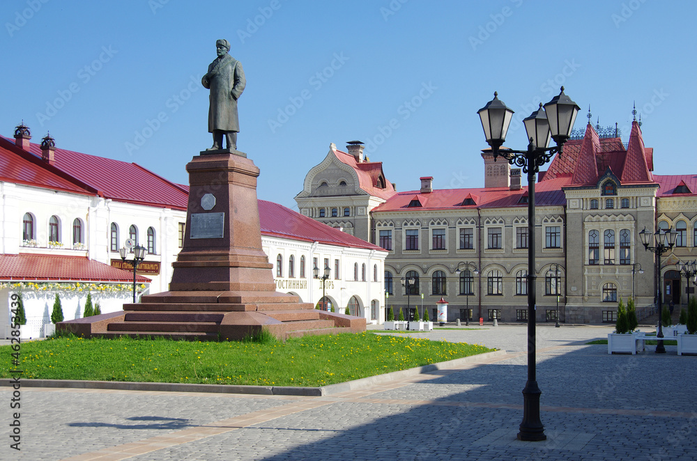 Obraz premium Rybinsk, Russia - May, 2021: Red Square is one of the most beautiful places in Rybinsk
