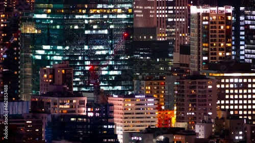 Wallpaper Mural 大都会のマンション＆高層ビル群　クローズアップ　タイムラプス Torontodigital.ca