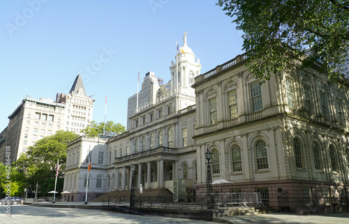 New York City Hall is the seat of New York City government, located at the center of City Hall Park in the Civic Center area of Lower Manhattan, between Broadway, Park Row, and Chambers Street. 