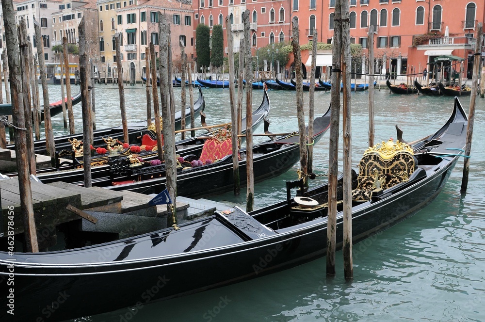 les gondoles à Venise en Italie