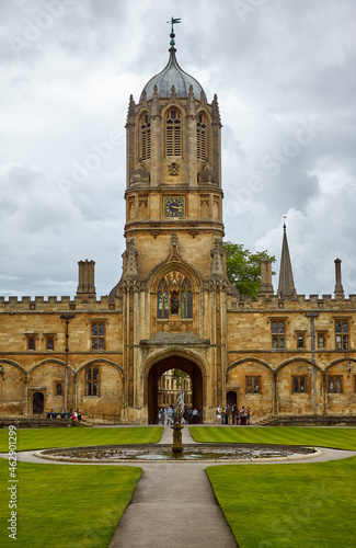 Tom Tower. Christ Church. Oxford. England © Serg Zastavkin