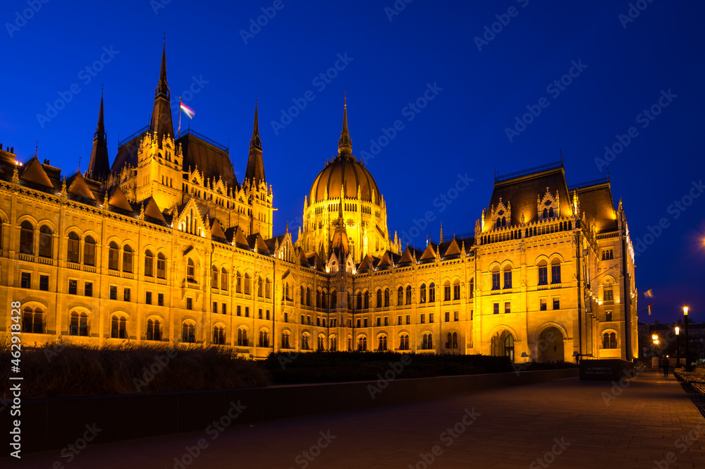 Obraz premium The Hungarian Parliament Building in Budapest