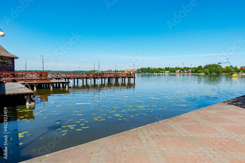 jezioro przystań ostróda pomost mostek plaża lato warmia mazury warmińsko-mazurskie