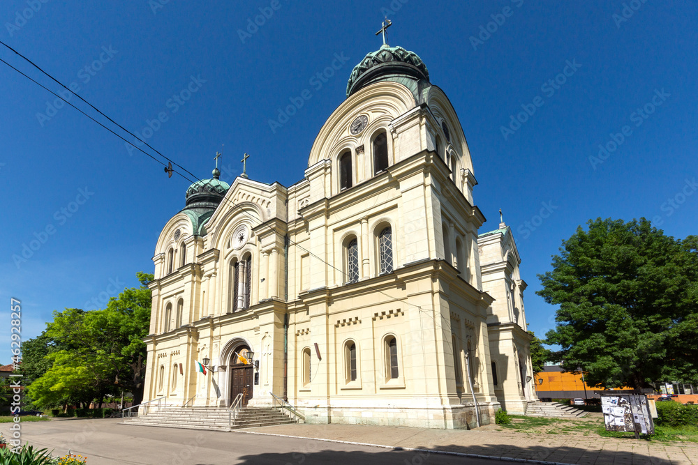 Fototapeta premium Cathedral of the Saint Demetrius of Thessaloniki in Vidin, Bulgaria