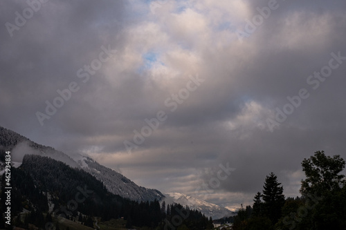 Bergwelt der Alpen in Tirol (Österreich)