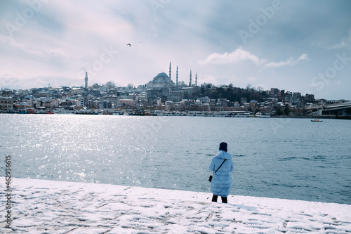 Fototapeta Naklejka Na Ścianę i Meble -  snowy istanbul landscape
