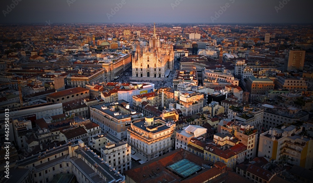Fototapeta premium Aerial view of the city of Milan