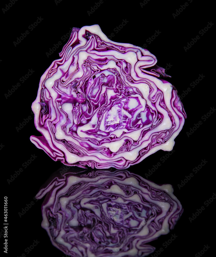 Obraz premium High resolution photo: Red cabbage isolate