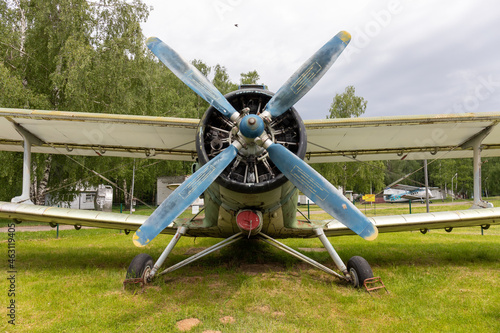 Propeller driven aircraft biplane with piston engine