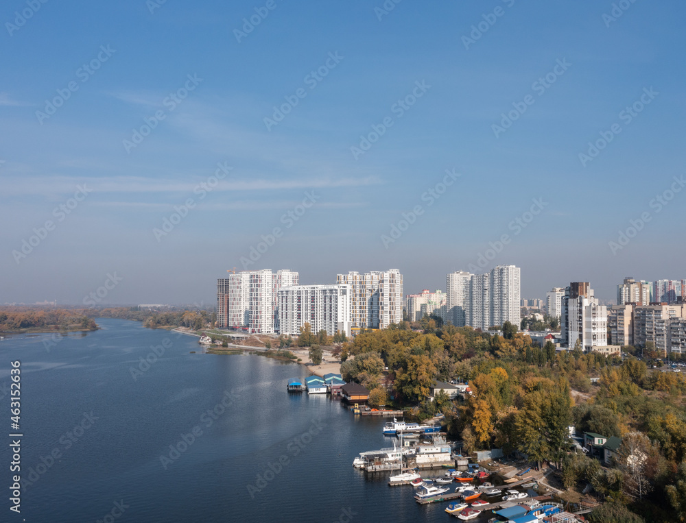 Obraz premium Air view of the houses on the banks of the Dnieper River. Residential complex