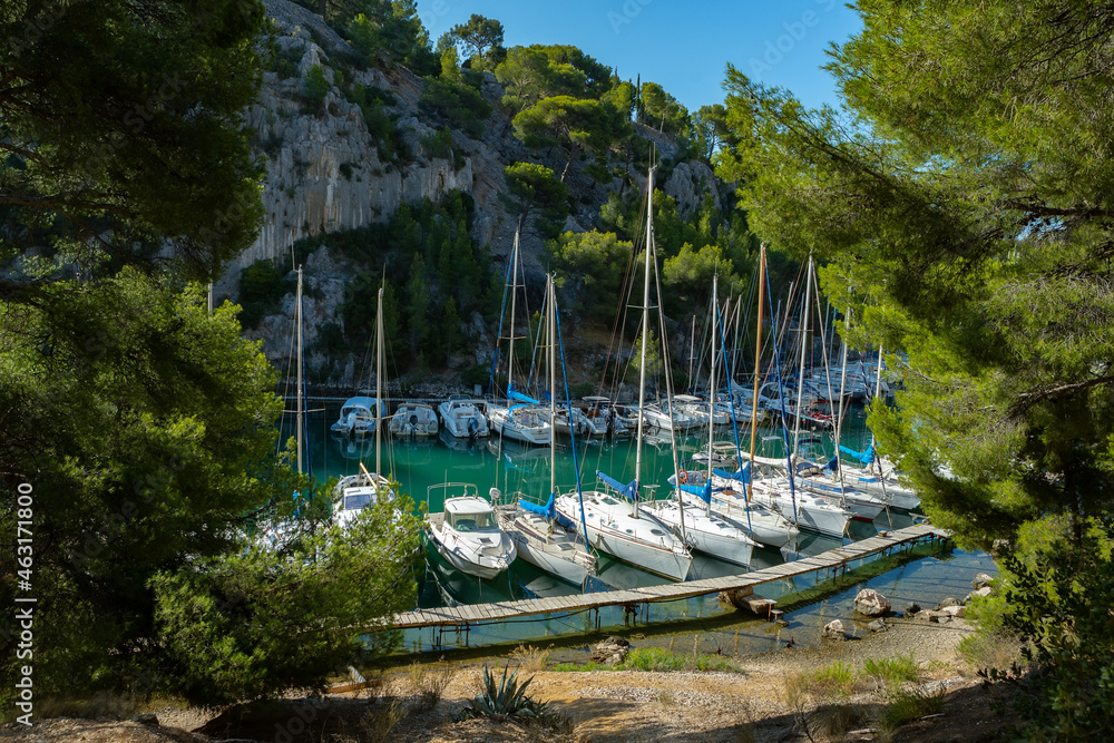 Obraz premium Calanque de Port Miou near Cassis Fishing Village. Calanques National Park. Provence, French Riviera, France, Europe