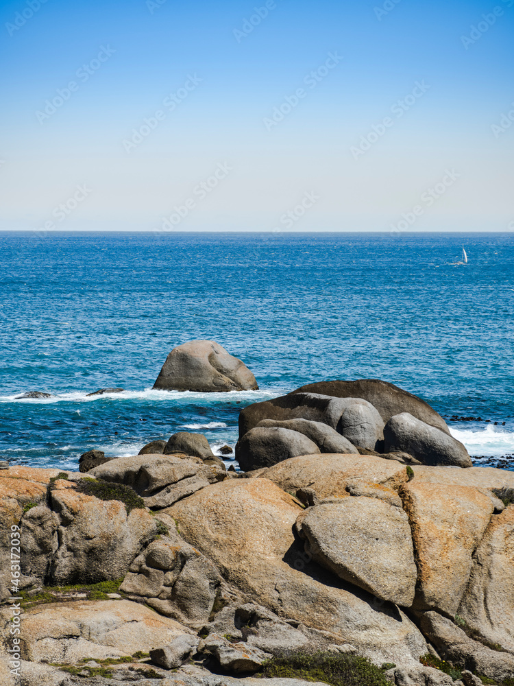 Fototapeta premium Rocky beach of Atlantic ocean at Camps bay South Africa