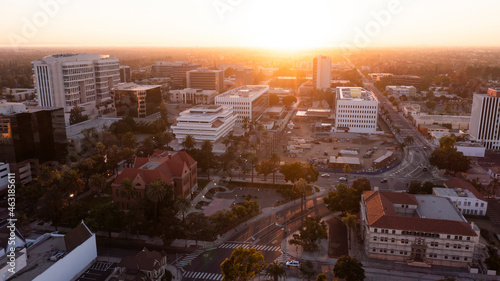 Tableau sur toile Sunset aerial view of the urban core of downtown Santa Ana, California, USA