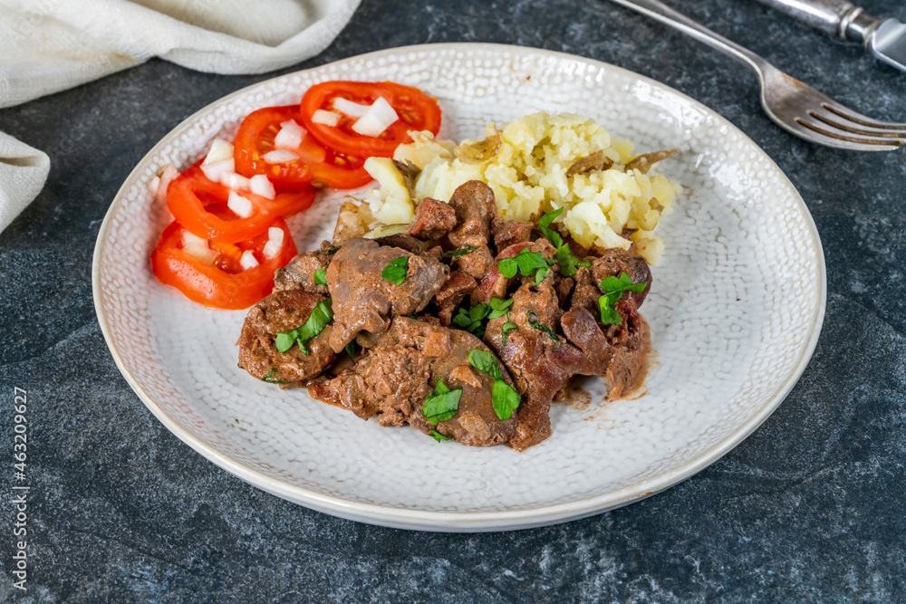Chicken liver and chorizo in creamy sauce Chicken liver and chorizo in creamy sauce
