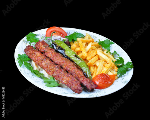 Adana Kebap mit Pommes