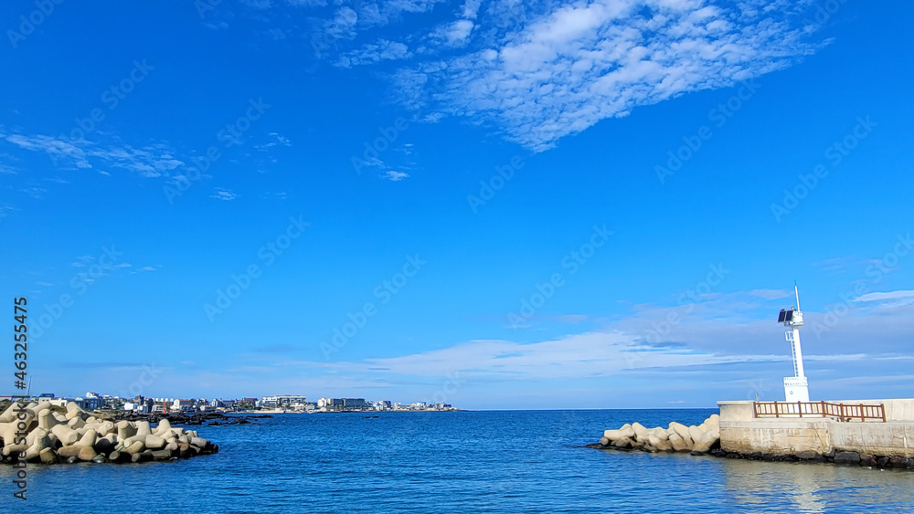 Fototapeta premium port, harbor, lighthouse, sea, ocean
