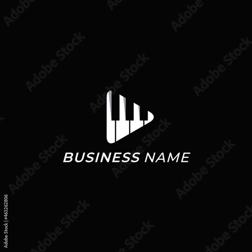 design logo piano and letter M