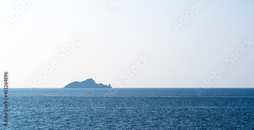 blueseascape in sparkling b...