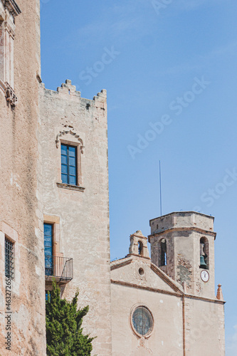 Ciudad pueblo antigua medieval vintage retro colores