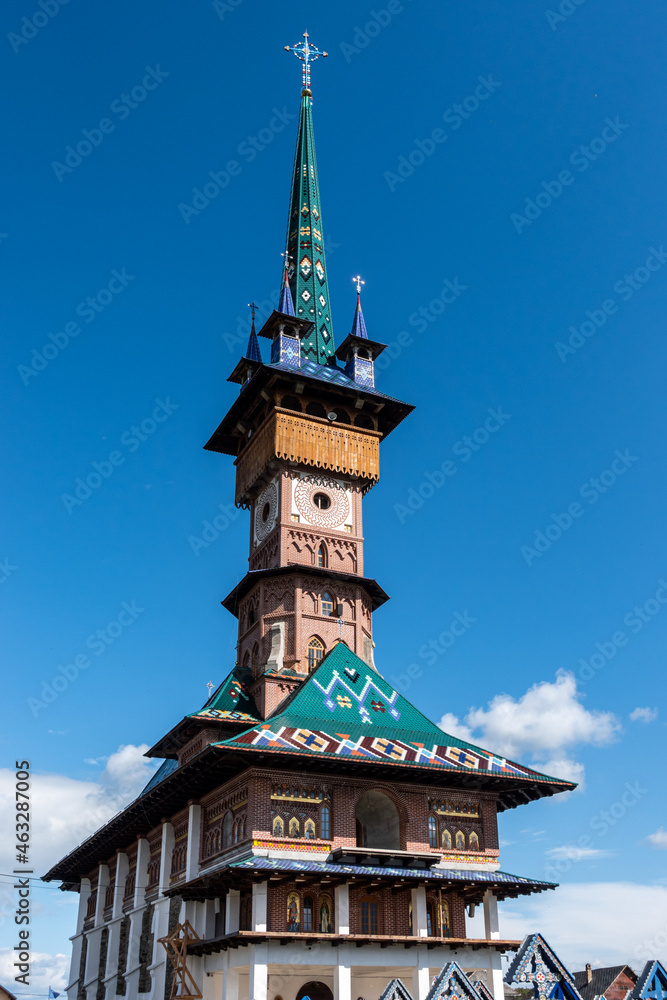 Obraz premium Church Tower at Merry Cemetery