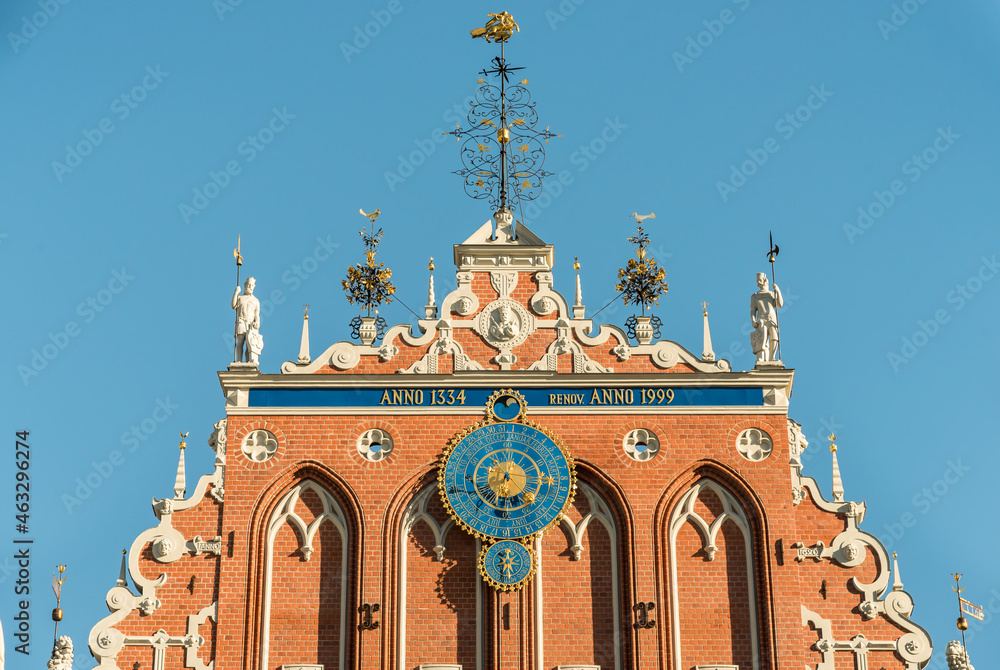 Obraz premium Details of the Blackheads House on the Town Hall square in old town Riga, capital of Latvia