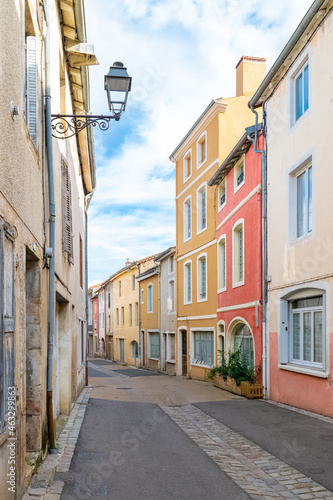 Fototapeta Naklejka Na Ścianę i Meble -  Cluny in France, colorful houses, small street in Burgundy
