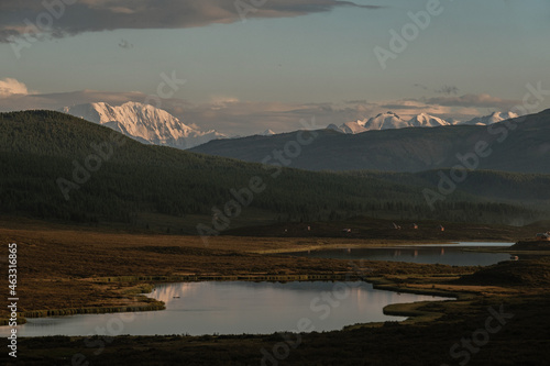 Fototapeta Naklejka Na Ścianę i Meble -  View of mountain lakes in the Ulagan area of the Altai Republic
